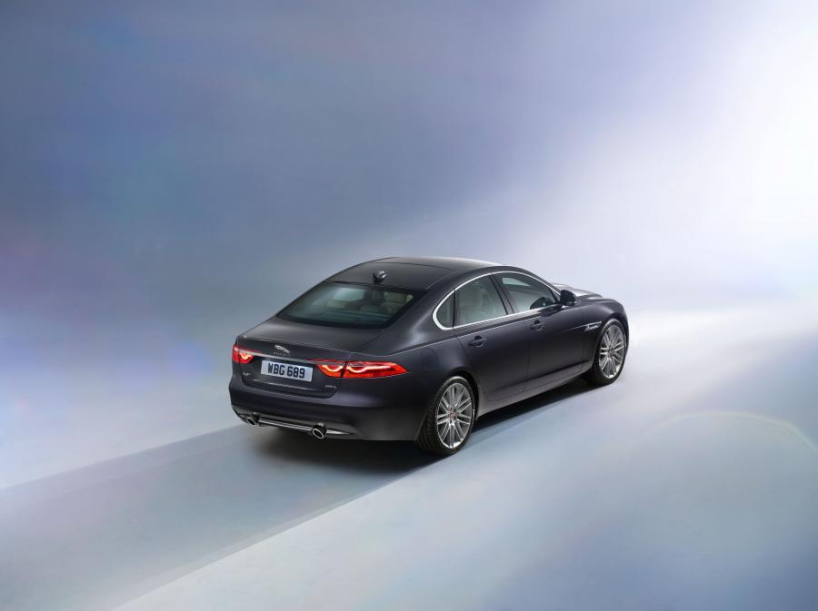  Jaguar XF Portfolio 2015 года  (фото 2 из 7)